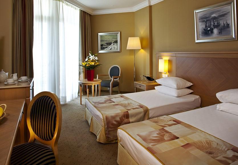 Salamis Bay Conti Hotel Agios Sergios Exteriör bild