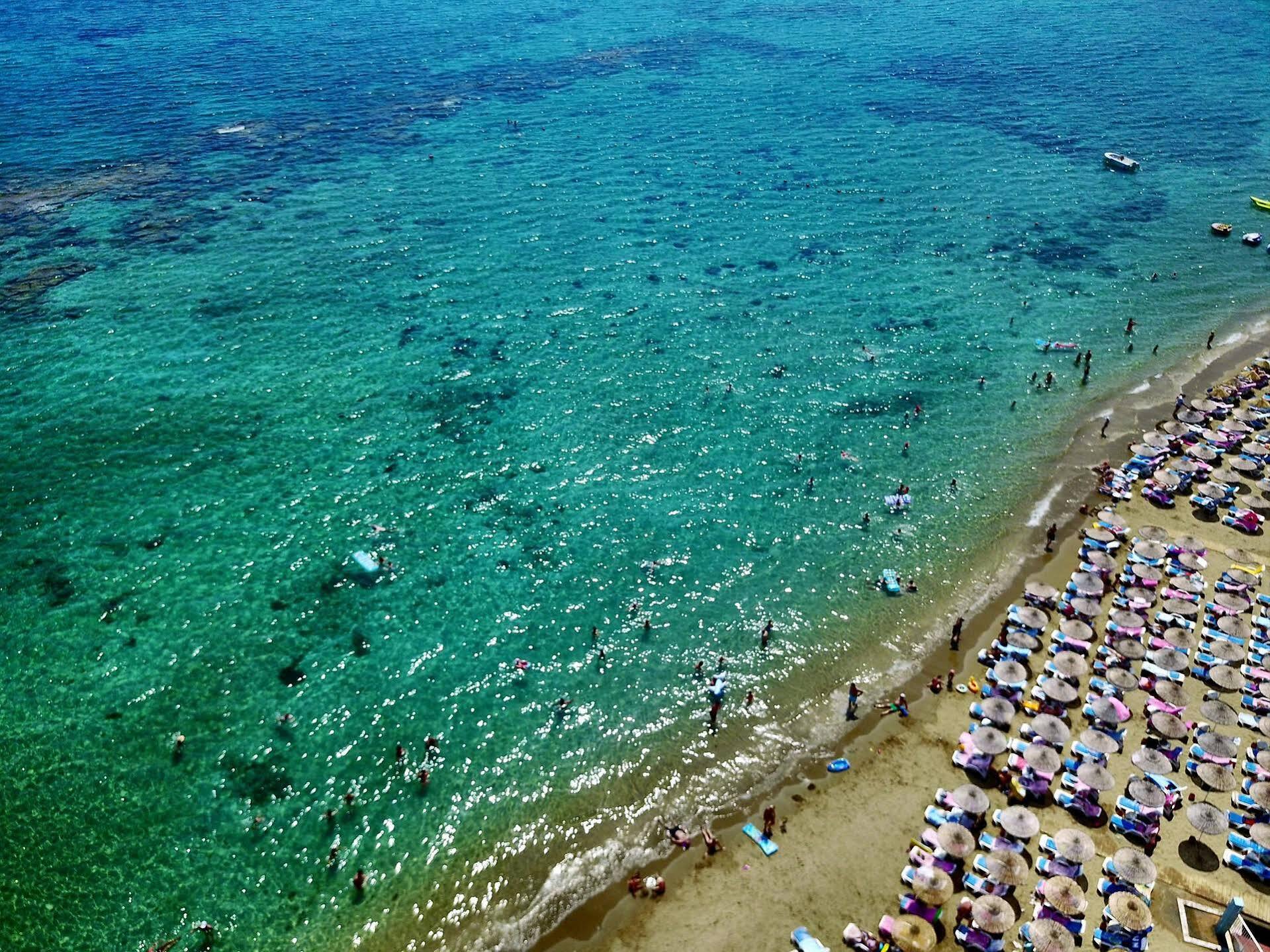 Salamis Bay Conti Hotel Agios Sergios Exteriör bild